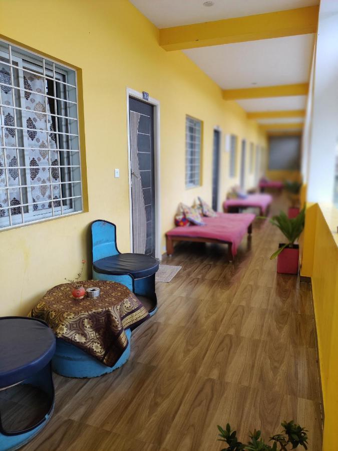 Woodpacker Hostel Auroville Pondicherry Exterior photo