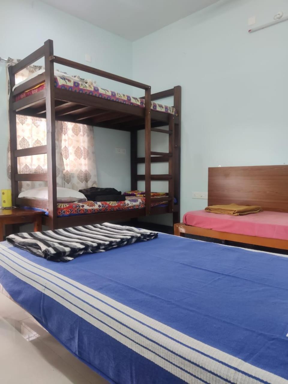 Woodpacker Hostel Auroville Pondicherry Exterior photo
